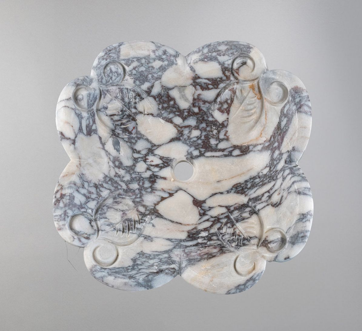 El Oyma Çiçek Formlu Mermer Lavabo – Lüks Doğal Taş Tezgâh Üstü Banyo Lavabosu (L 42 × W 42 × H 14 cm)