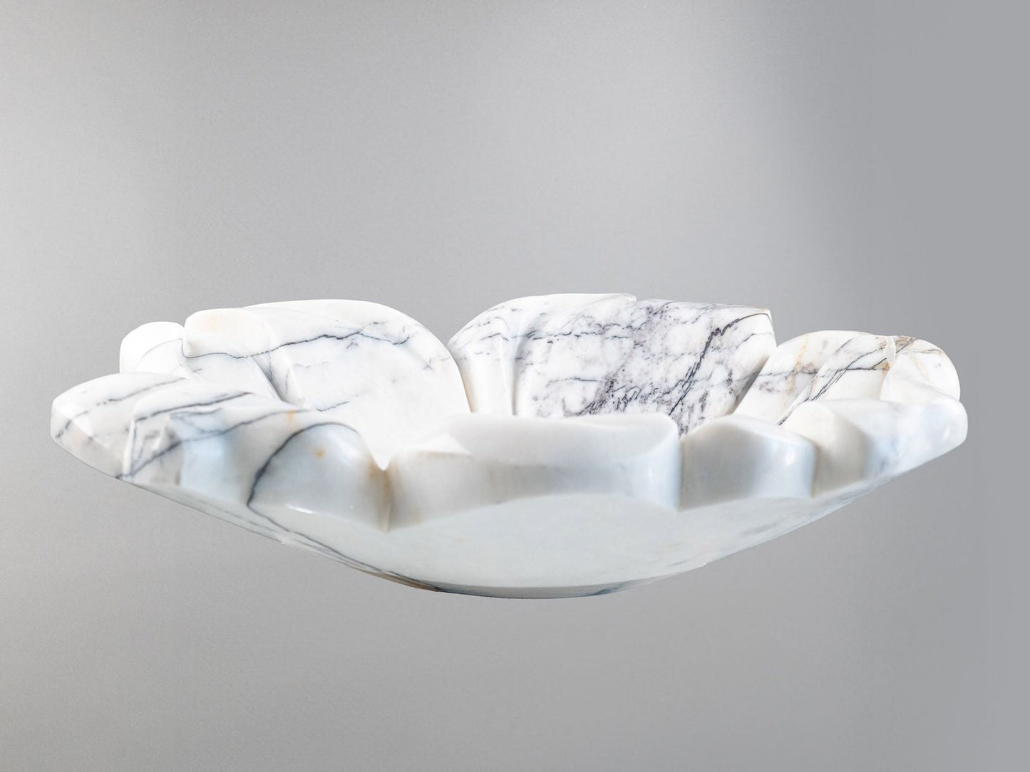 White Marble Lavabo – Doğal Panda White Mermer Tezgâh Üstü Banyo Lavabosu (L 57 × W 50 × H 14 cm)