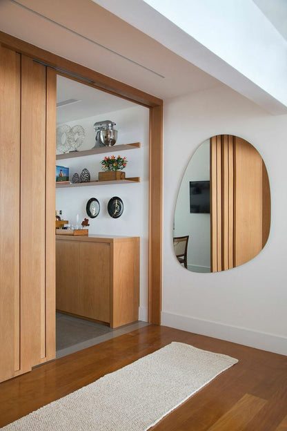 Modern Organik Form İrregular Duvar Aynası – Dekoratif Şekilli Ayna, Banyo ve Salon İçin Tasarım Ayna