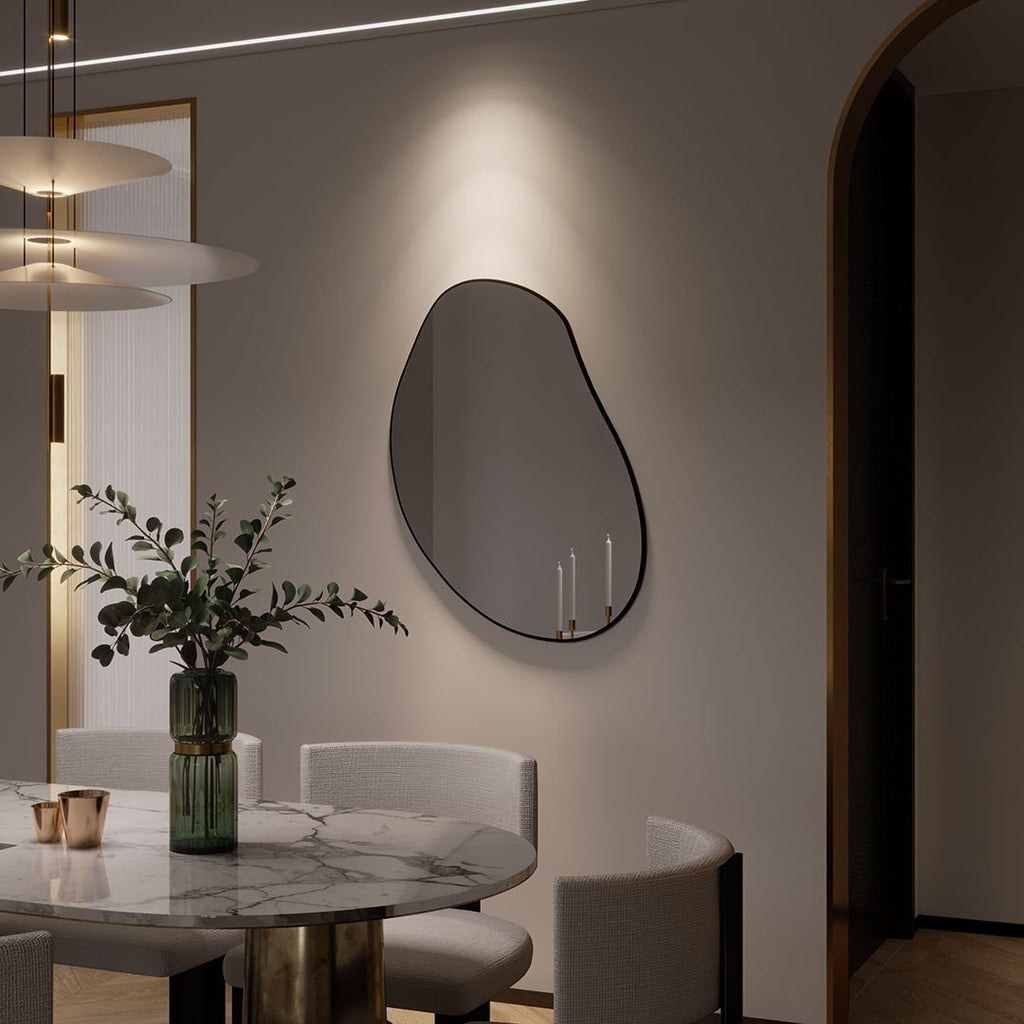 Modern Düzensiz Organik Form Duvar Aynası – Çerçeveli Dekoratif Banyo ve Salon Ayna Modeli
