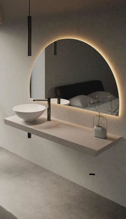 Yarım Daire LED Banyo Aynası – Modern Işıklı Ayna, Arkadan Aydınlatmalı Tasarım, Şık Banyo Dekoru