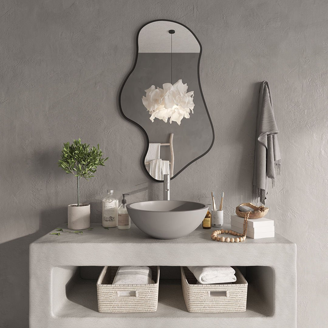 Dalgalı Çerçeveli Asimetrik Ayna – Banyo ve Dekor İçin Irregular Organik Form Duvar Aynası