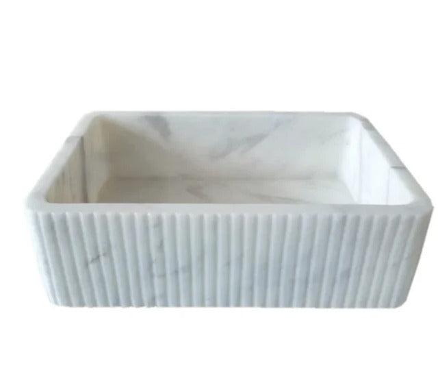 Carrara Beyaz Mermer Duvara Monte Banyo Lavabo – İnce Oyma Tasarımlı, El Yapımı Doğal Mermer Lavabo