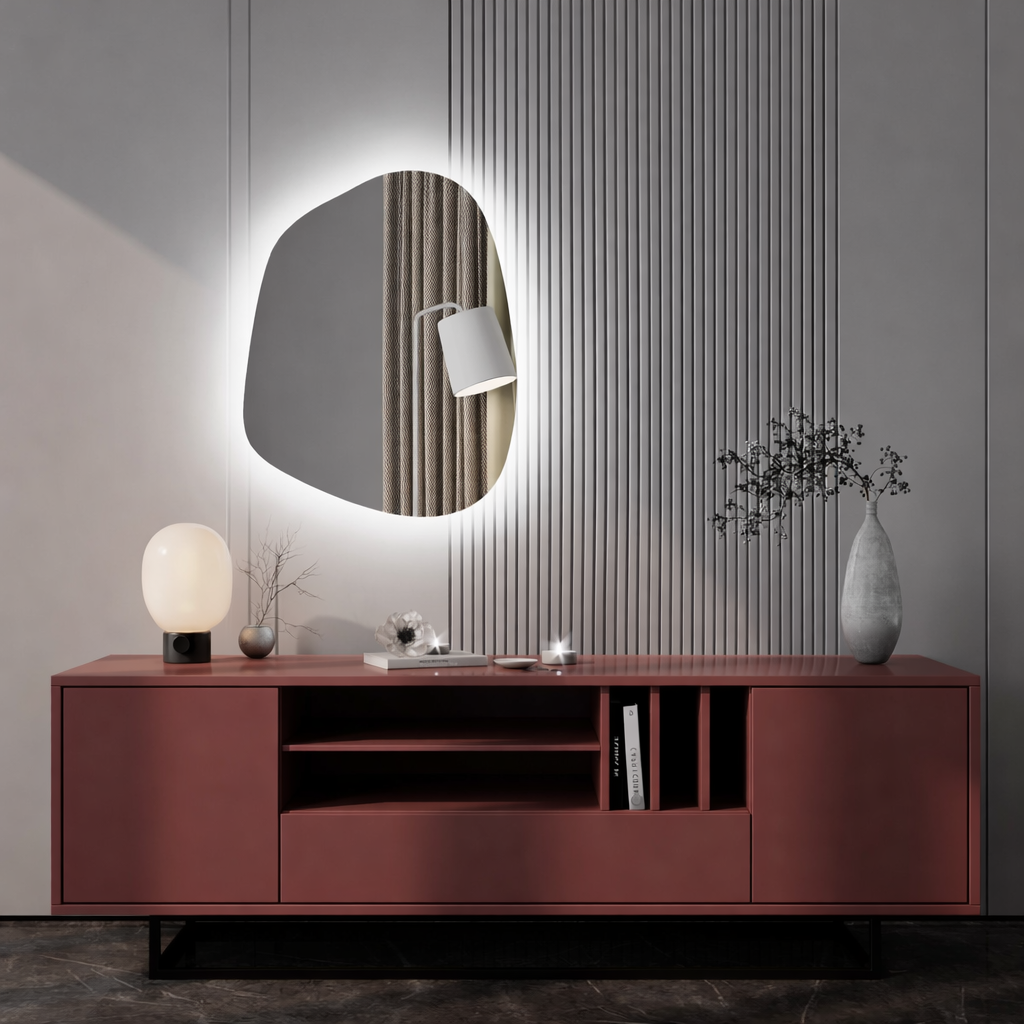 Organik Şekilli LED Ayna – Modern Asimetrik Duvar Aynası, Banyo & Yatak Odası İçin Dekoratif Işıklı Ayna
