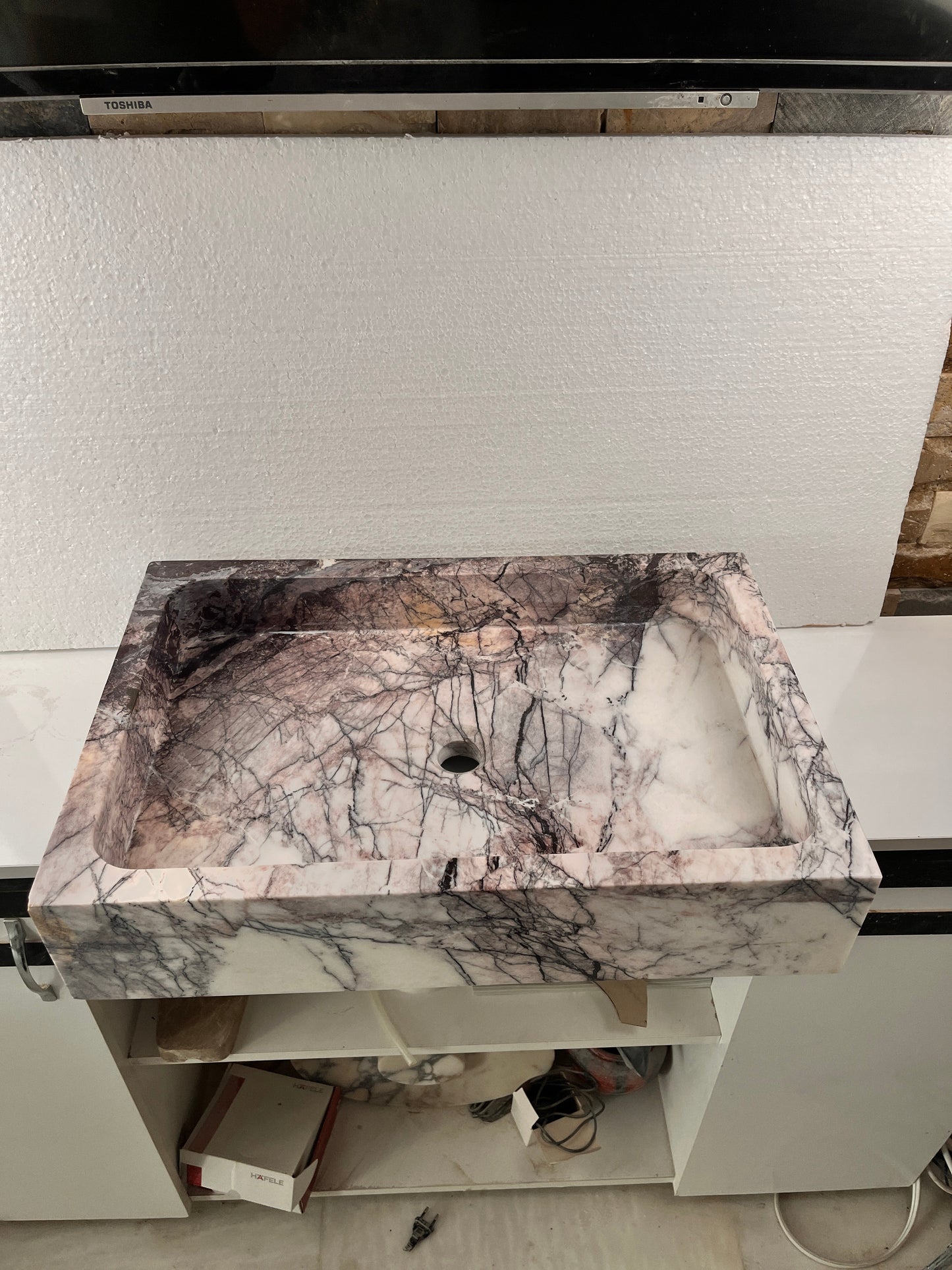 Lilac Mermer Dikdörtgen Lavabo – El Yapımı Doğal Taş Banyo Lavabosu (60×40×12 cm)