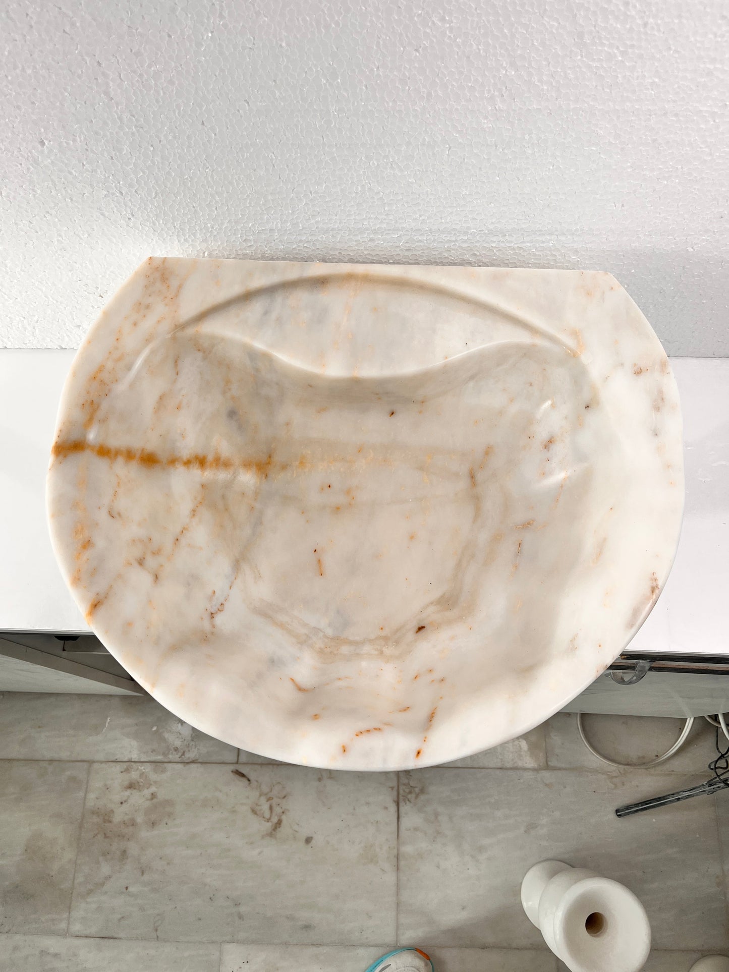 Bej Oniks Mermer Lavabo – El Yapımı Doğal Taş Banyo Lavabosu (50×40×15 cm)