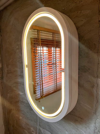 LED Işıklı Dimmable Banyo Aynası Dolaplı – Modern Duvar Tipi Oval Tasarım