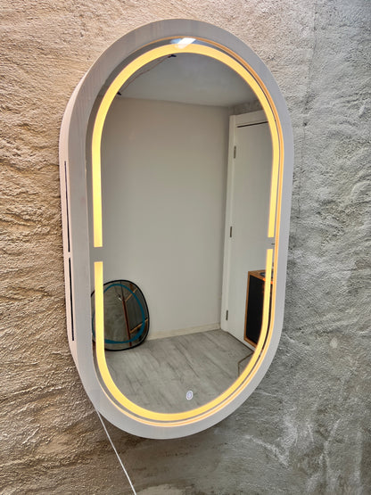 LED Işıklı Dimmable Banyo Aynası Dolaplı – Modern Duvar Tipi Oval Tasarım
