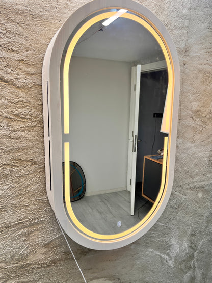 LED Işıklı Dimmable Banyo Aynası Dolaplı – Modern Duvar Tipi Oval Tasarım