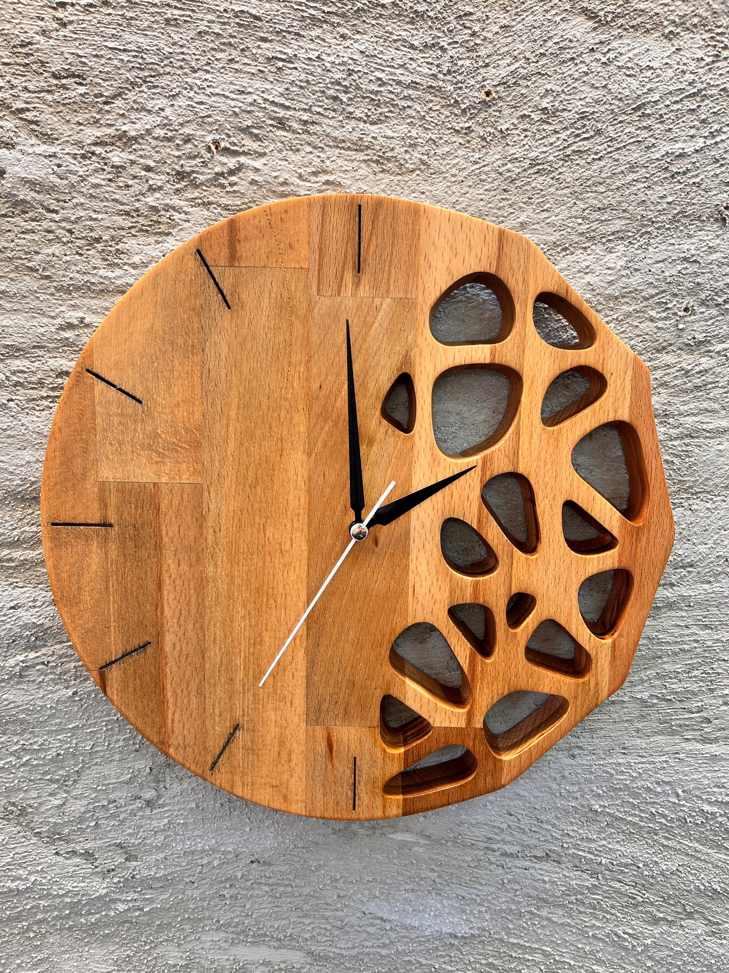 El Yapımı Ahşap Duvar Saati – Kayın Ağacı Modern Dekoratif Saat – 30x30 cm Minimalist Doğal Ahşap Saat