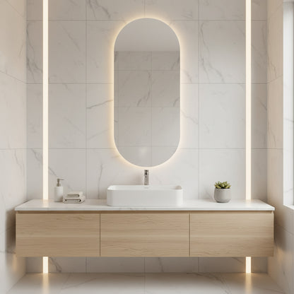 Ark LED Ayna – Modern Banyo LED Ayna, Oval Işıklı Dekoratif Duvar Aynası, Şerit LED’li Şık Banyo Aynası