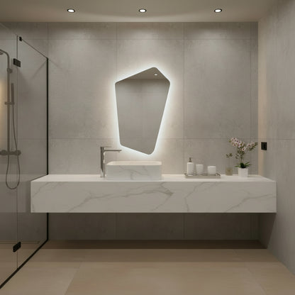 Asimetrik LED Işıklı Ayna – Minimal ve Şık Düzensiz Form Banyo Duvar Aynası