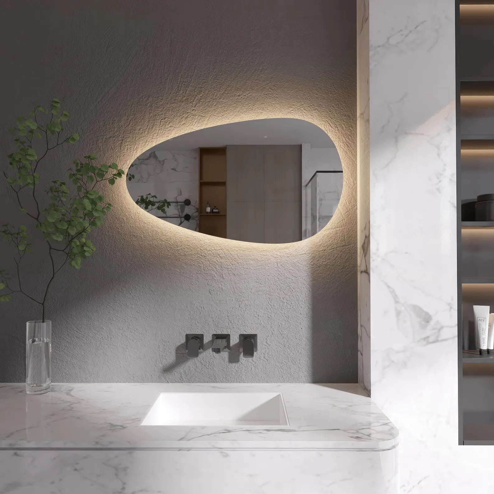 Organik Şekilli LED Banyo Aynası – Modern Arkadan Aydınlatmalı Işıklı Ayna, Minimalist Tasarım