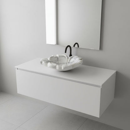 White Marble Lavabo – Doğal Panda White Mermer Tezgâh Üstü Banyo Lavabosu (L 57 × W 50 × H 14 cm)