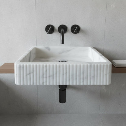 Carrara Beyaz Mermer Duvara Monte Banyo Lavabo – İnce Oyma Tasarımlı, El Yapımı Doğal Mermer Lavabo
