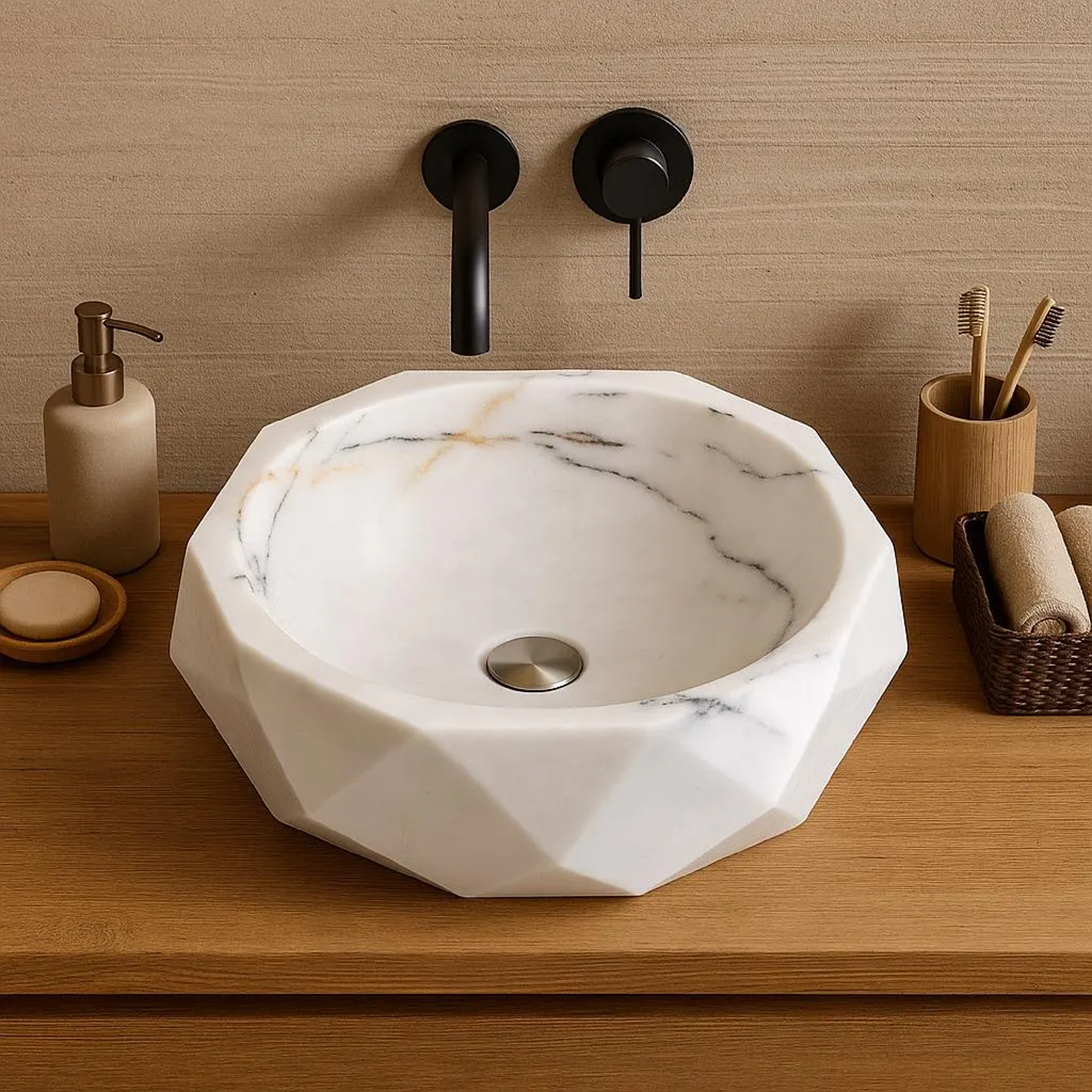 Beyaz Carrara Mermer Sekizgen Tasarım Lavabo – El Oyması Modern Mermer Banyo Lavabosu (42×42×14 cm)