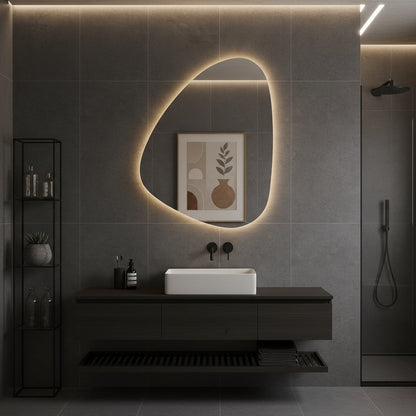 Modern LED Organik Banyo Aynası – Asimetrik Aydınlatmalı Dekoratif Duvar Aynası, Sıcak Işıklı Tasarım