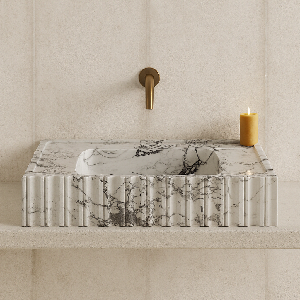 Calacatta Viola Mermer Duvara Monte Banyo Lavabosu – Flütlü Dikdörtgen Tasarım (L71 × W46 × H15 cm)