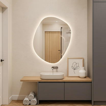 Modern Organik Şekilli LED Banyo Aynası – Arka Işıklı Dekoratif Ayna, Minimalist Tasarım Aydınlatmalı Ayna
