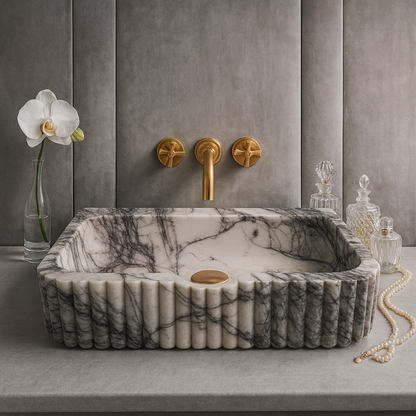 New York Mermer Duvara Monte Banyo Lavabosu – Dikdörtgen Fluted Tasarım | L61 × W36 × H15 cm