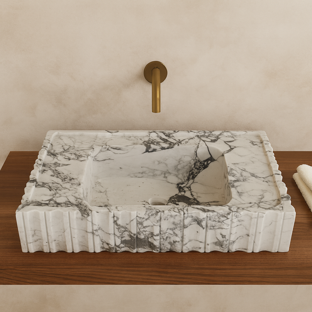 Calacatta Viola Mermer Duvara Monte Banyo Lavabosu – Flütlü Dikdörtgen Tasarım (L71 × W46 × H15 cm)