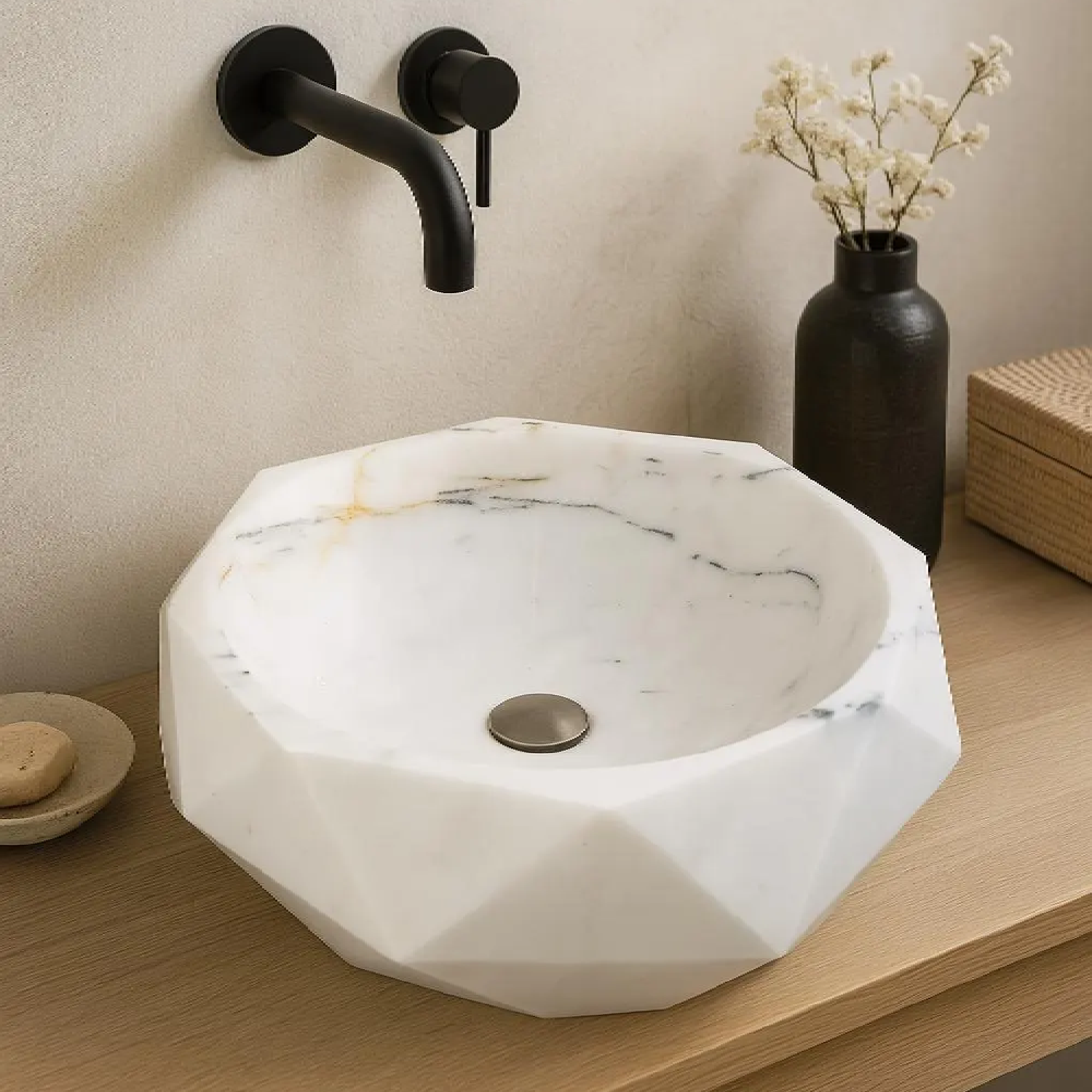Beyaz Carrara Mermer Sekizgen Tasarım Lavabo – El Oyması Modern Mermer Banyo Lavabosu (42×42×14 cm)