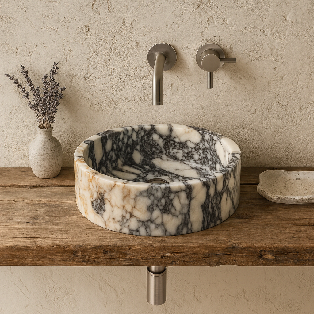 Calacatta Viola Mermer Lavabo – El İşçiliği Yuvarlak Banyo Lavabosu | 40,5×40,5×14 cm