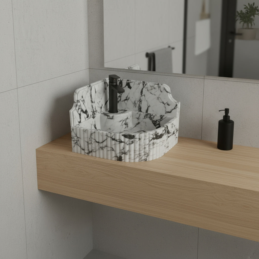 Calacatta Viola Mermer Duvar Tipi Köşe Lavabo – El Yapımı Lüks Köşe Mermeri Lavabo (41×41×20 cm)