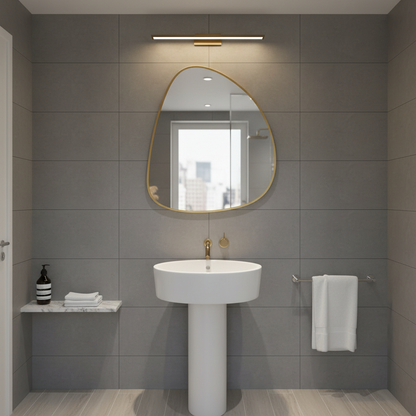 Modern Asimetrik Banyo Aynası – Çerçeveli Organik Form Dekoratif Duvar Aynası