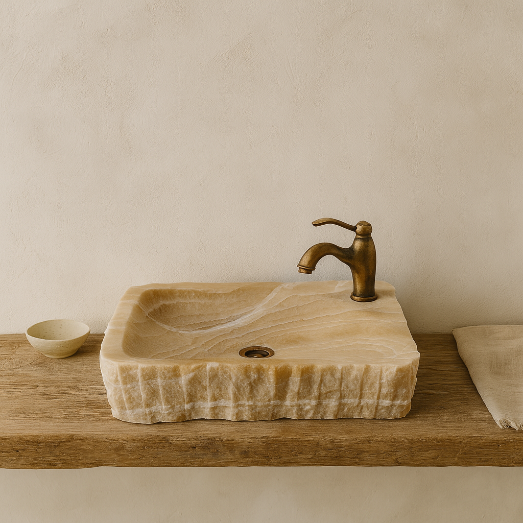 Oniks Doğaltaş Lavabo – El Yapımı Kare Form Tasarım (52×41×10 cm)