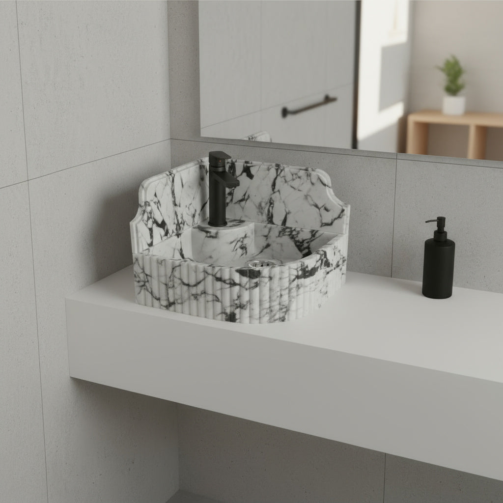 Calacatta Viola Mermer Duvar Tipi Köşe Lavabo – El Yapımı Lüks Köşe Mermeri Lavabo (41×41×20 cm)