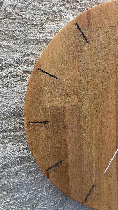 El Yapımı Ahşap Duvar Saati – Kayın Ağacı Modern Dekoratif Saat – 30x30 cm Minimalist Doğal Ahşap Saat