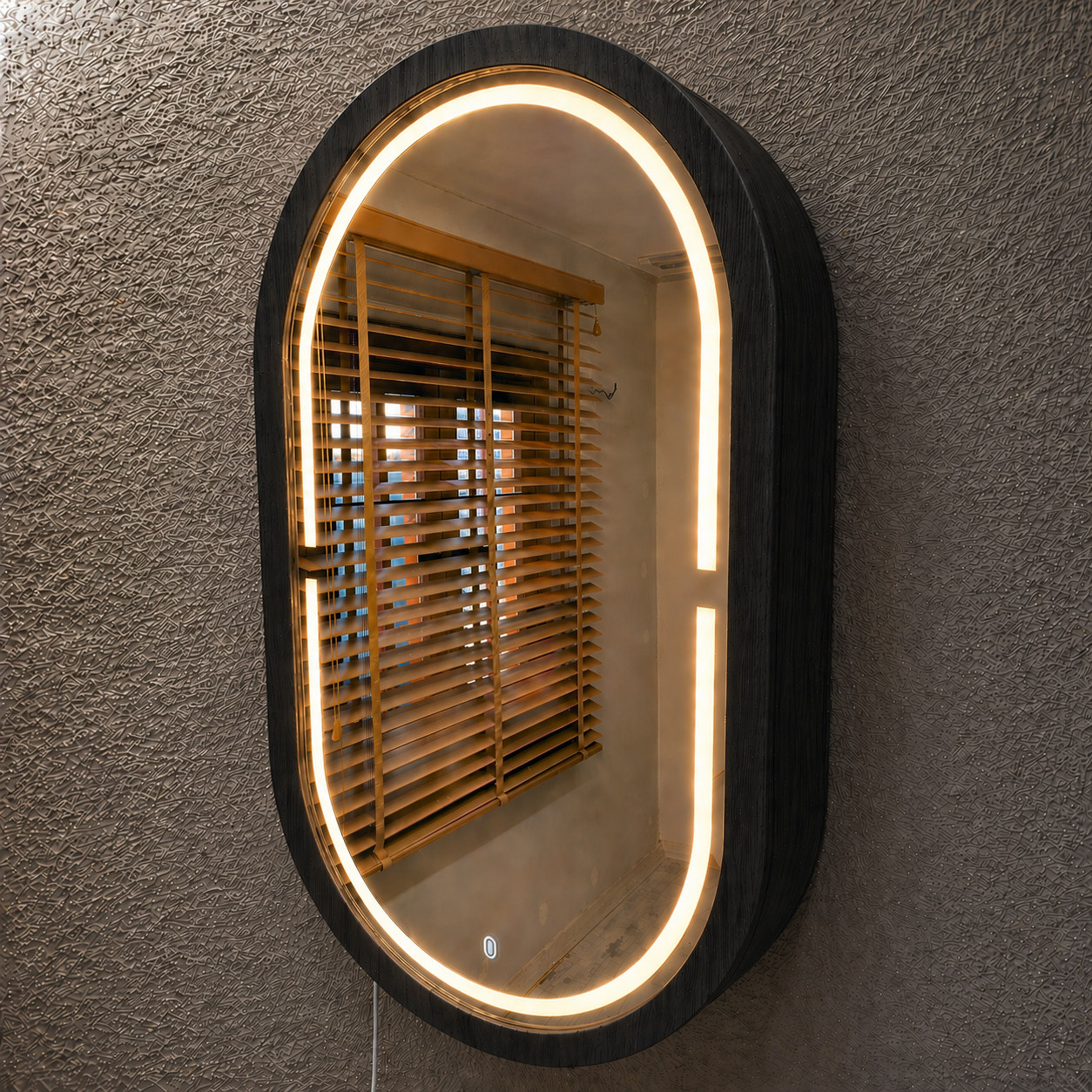 LED Işıklı Dimmable Banyo Aynası Dolaplı – Modern Duvar Tipi Oval Tasarım