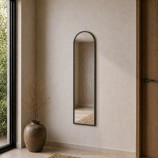 Modern Kemer Form Boy Aynası 40x120 cm – Minimalist İnce Çerçeveli Dekoratif Duvar Aynası 2026 Trend