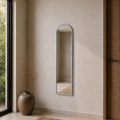Modern Kemer Form Boy Aynası 40x120 cm – Minimalist İnce Çerçeveli Dekoratif Duvar Aynası 2026 Trend